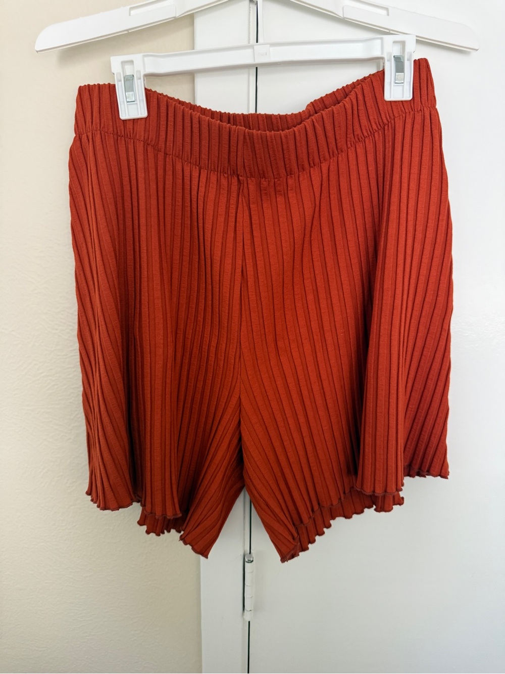Simon Miller Ribbed Shorts - Picture 1 of 4